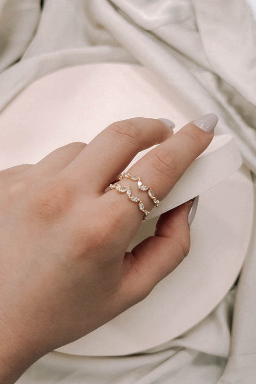 Dainty Gold Cluster Ring