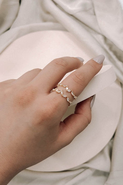 Dainty Gold Cluster Ring
